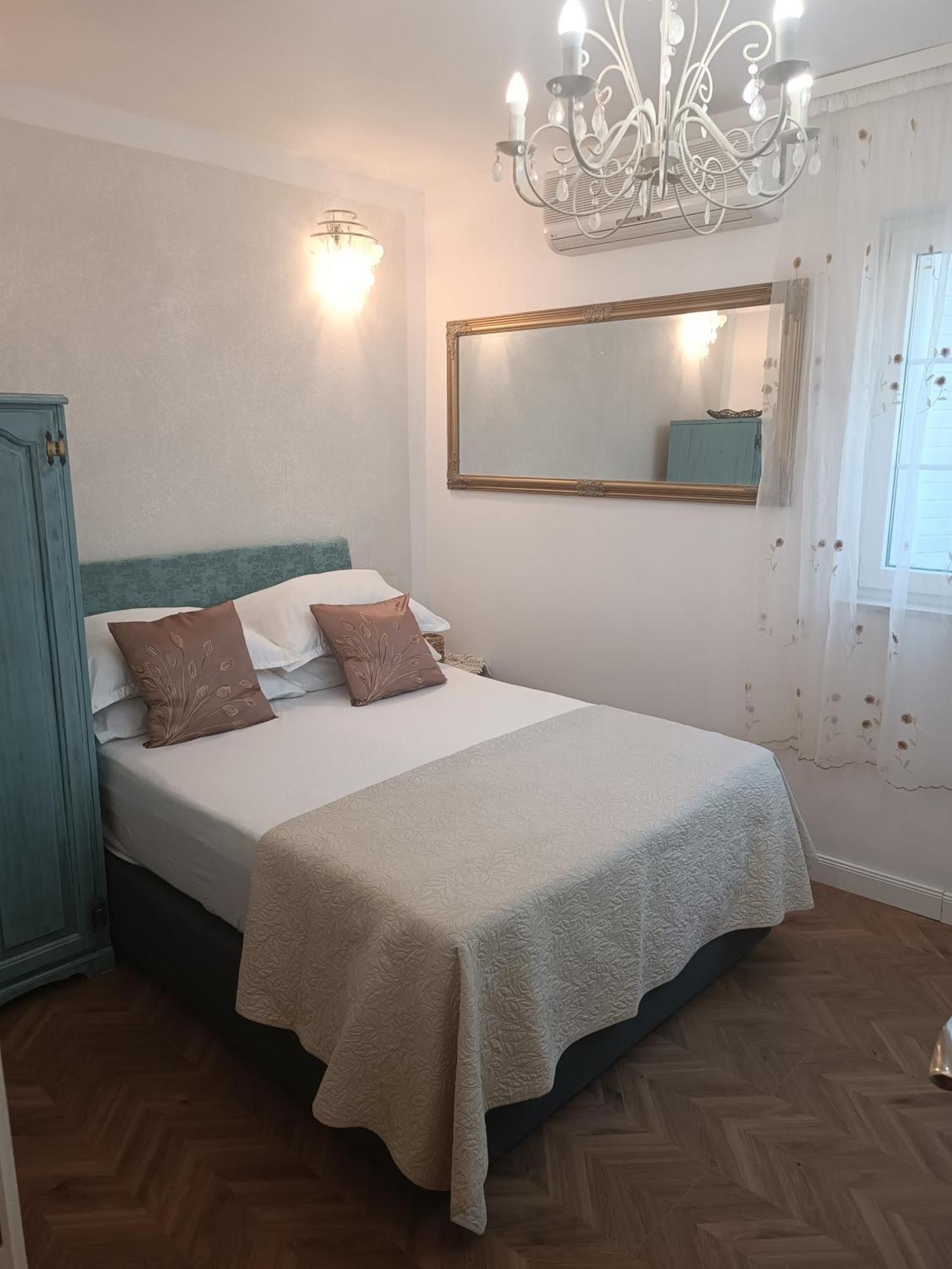 Apartment Golden Sunrise - 4 Ul.Petra Svacica11 Башка-Вода Екстер'єр фото